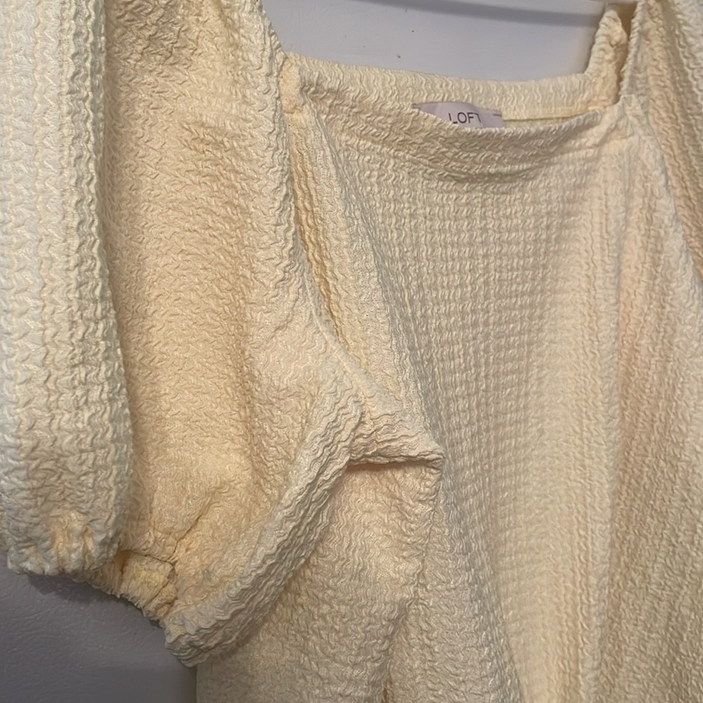 LOFT Women’s Seersucker Tie Front Top Yellow Large - Picture 3 of 9